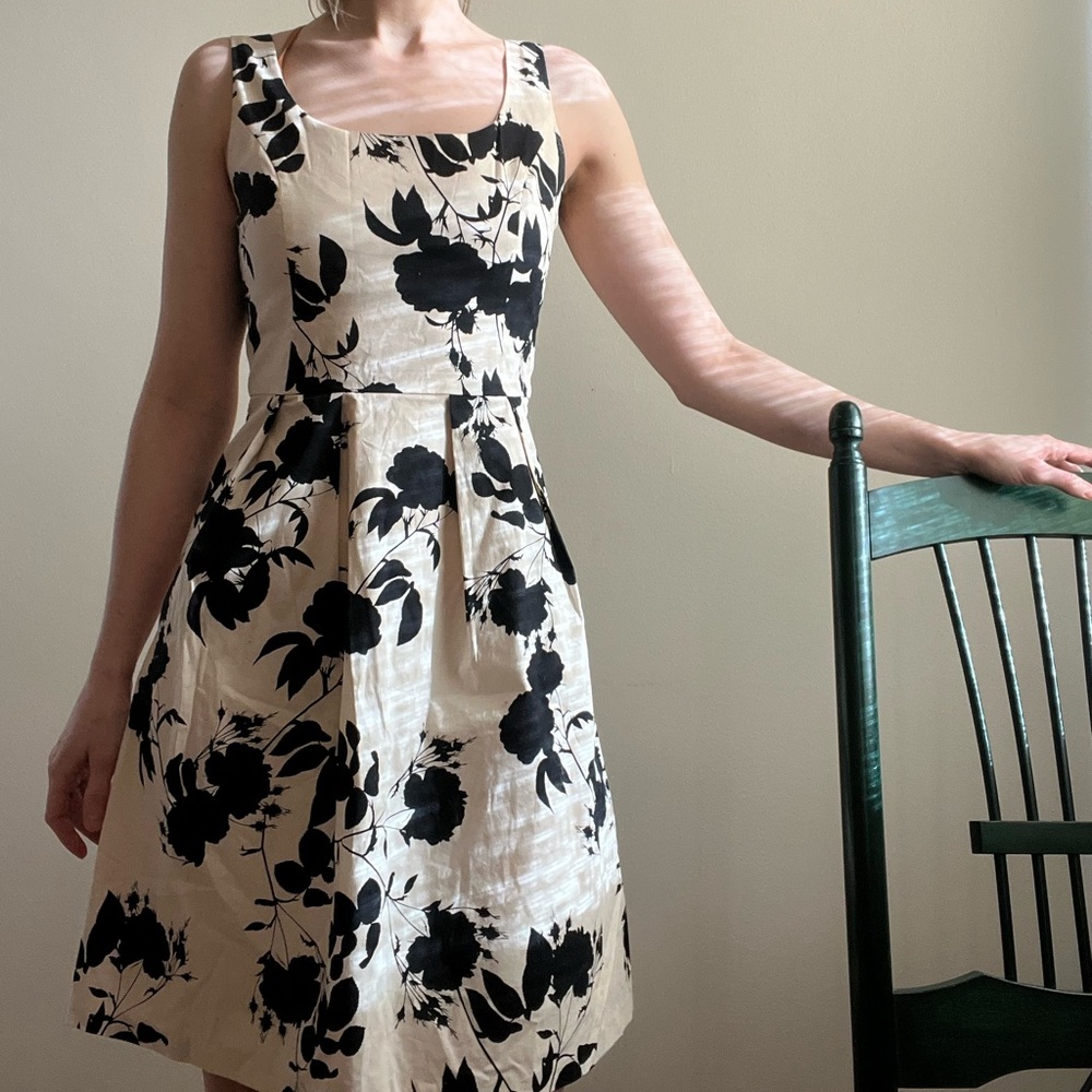 Retro Fit Flare Beige Black Flower Dress, XXS